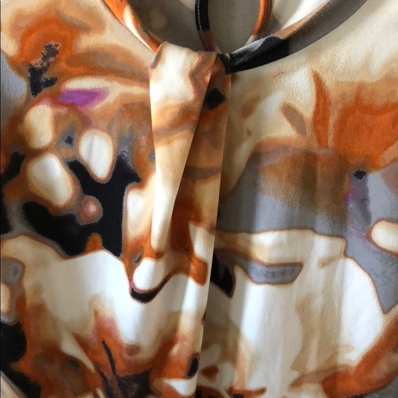 Top - Picture 2 of 5